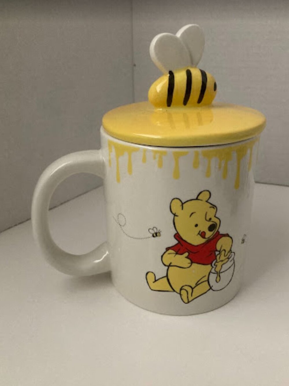 Disney Winnie the Pooh Honey Bee Lid 18 oz Coffee Mug - Picture 15 of 15